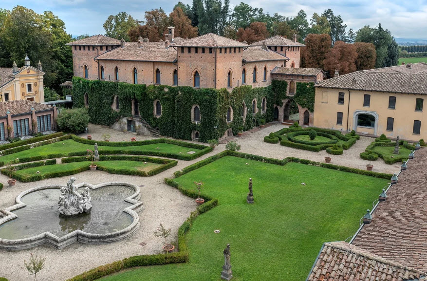 Il Castello di San Gaudenzio, Italy